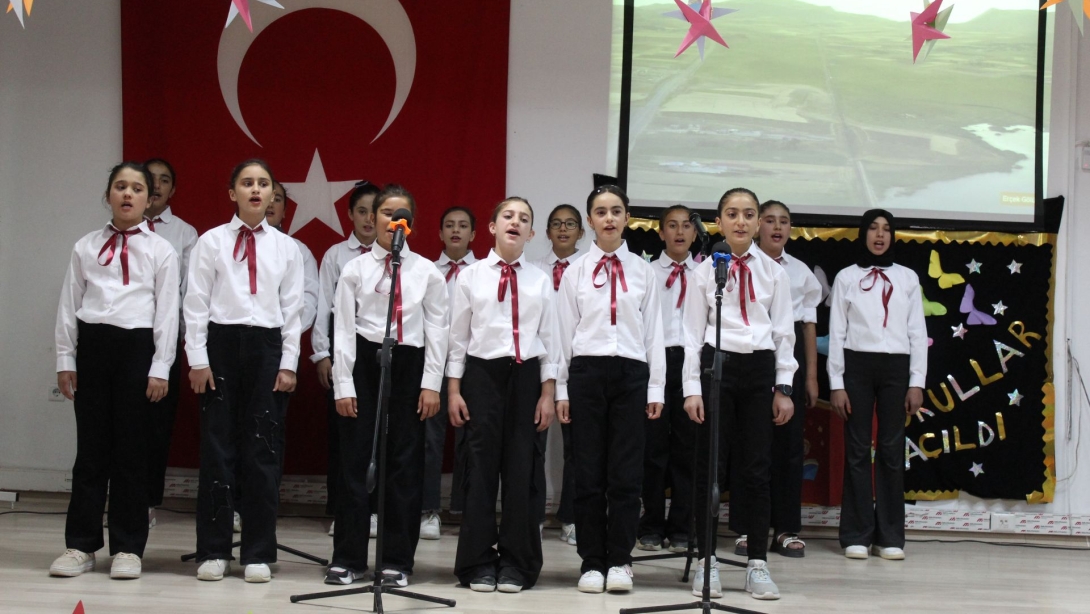 İlköğretim Haftası Coşkuyla Kutlandı